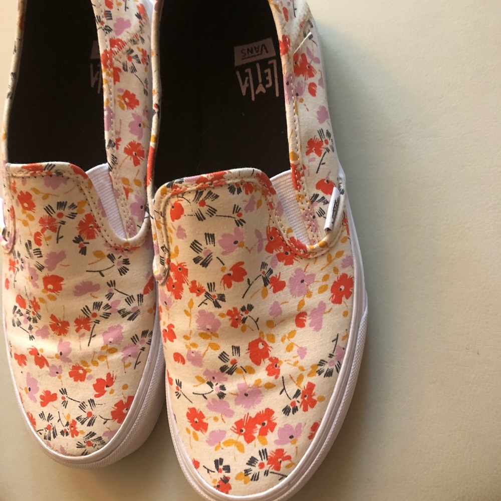 VANS (Leila Hurst) Floral Slip on SF